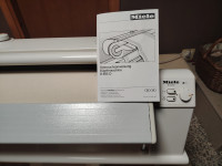 Miele PARA valjak za peglanje glačanje novi model