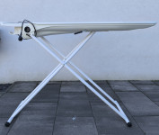 Stol za glačanje s funkcijom napuhavanja KÄRCHER