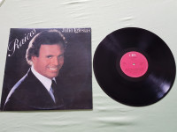 Julio Iglesias Baices