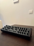 Behringer PRO1 Analogni Synth