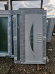 L154K - PVC ULAZNA VRATA S BOČNIM STAKLOM 130X210 - SALAMANDER