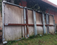 željezna konstrukcija i paneli