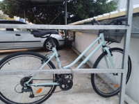 Hibridni bicikl Riverside 120 pastelno zeleni M