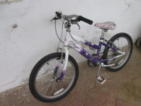 DJECIJI BICIKLI  20Cola DOBRO STANJE 30EUR OGLAS AKTUALAN