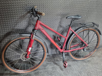 ZENSKI BICIKL CUBE NATURE S RAMA TOP STANJE