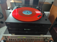 AKAI gramofon & AKAI  CD player