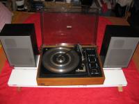 Gramofon RIZ TOSCA-20. Stereo. GP-5660. + zvučnici 7 W. Radi. SAND-2