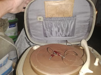 gramofon + kofer iz 60-ih