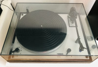 Thorens TD146 gramofon sa Ortofon zvučnicama