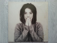 Bjork - Debut, limitirano originalno 1. UK izdanje s bookletom (1993.)