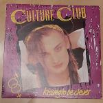 CULTURE CLUB – KISING TO BE CLEVER