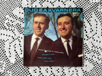 Duo S Kvarnera - Plakat Ću Uvijek Za Tvojim Očima (7", Single, EP)