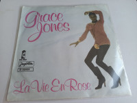 Grace Jones – La Vie En Rose