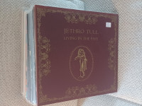Jethro Tull-Living in the past