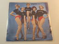 Lokice – Poješću Te ! (odlično očuvana)