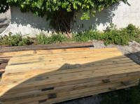 Neobrađene drvene grede (3 € komad)