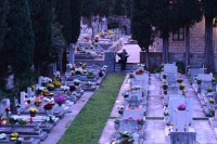 PRODAJE SE 1/2 GROBNOG MJESTA NA GROBLJU BONINOVO – DUBROVNIK