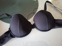 CRNI PAMUČNI GRUDNJAK vel. 75 D - NOVO