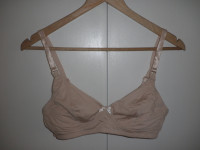 H&M - GRUDNJAK ZA DOJENJE 80 C