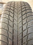 Zimske gume Bridgestone 225/50r17  / 2 komada
