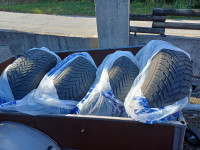 Gume cjelogodišnje Nokian 235/60/18 4 kom.