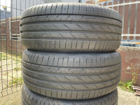 Gume ljetne Hankook 235/45/20 4 kom.
