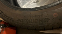 Gume ljetne Hankook 235/45/20 4 kom.