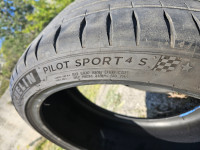 Gume ljetne Michelin 225/40/19 2 kom.