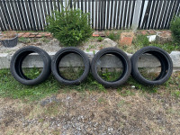 Gume ljetne Pirelli 255/35/19 4 kom.