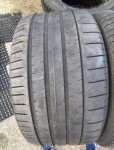 Gume ljetne Pirelli 325/35 R22. Dot:2023. izvrsne (Dvije 300.eur)