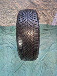 Gume zimske Bridgestone 205/60/16 2 kom.