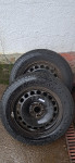 Gume zimske Bridgestone 215/60/16 2 kom.