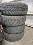 Gume zimske Bridgestone 215/65/17 4 kom.