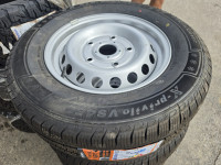 Gume zimske i felge Ford 235/65/16 4 kom.