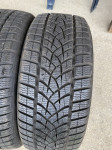 Gume zimske Goodyear 205/45/18 2 kom.