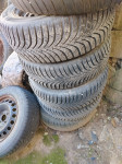 Gume zimske Hankook 205/55/16 4 kom.