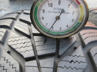 Gume zimske Hankook 225/65/17 2 kom.Winter Evo2 SUV DOT3321!