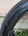 Gume zimske Yokohama 225/45/19 4 kom.