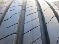 Gume ljetne Goodyear 225/60/17 ljetne 4 komEfficient 2 SUV 99H DOT1125
