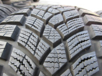 Gume zimske 215/60/16 Goodyear UltraGrip performance XL99H Šara 8-7mm!