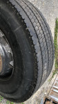 Gume Michelin 315/80/22,5 cjelogodišnja 2 kom.