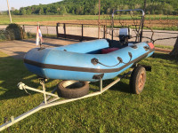 Gumenjak i motor Tomos 10