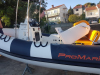 Gumenjak "Promarine" model Manta 550.