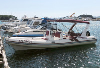 Veliki luksuzni obiteljski gumenjak za 10 osoba