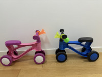 Dječja guralica, plava i roza