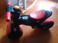 Motor guralica za malu djecu