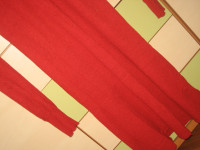 CRVENA PLETENA KONČANA HALJINA 38/40  - NOVO