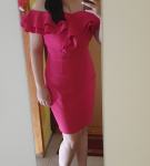 Roza haljina s volanom