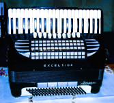 Excelsior model 914,, 120 bas 10+M+4 reg 4/5-glasna !!