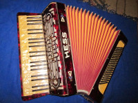 Harmonika 120 basova, raritet, za kolekcionare